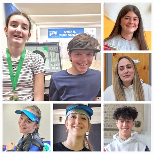 Da sinistra: con il nastro verde Martina Forzano, in maglietta blu Pietro Ajraldi, in alto a destra Alice Giavelli, sotto Christelle Degioanni. In basso da sinistra Chiara Abrate, Caterina Borgna, Francesco Castellino