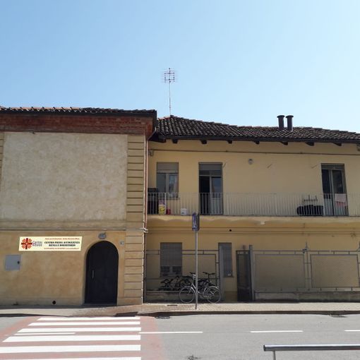 Alba, ad agosto il Centro di prima accoglienza già al completo. La Caritas: “Ci aspettiamo più richieste con l'inizio della vendemmia” Alba, ad agosto il Centro di prima accoglienza già al completo. La Caritas: “Ci aspettiamo più richieste con l'inizio della vendemmia”