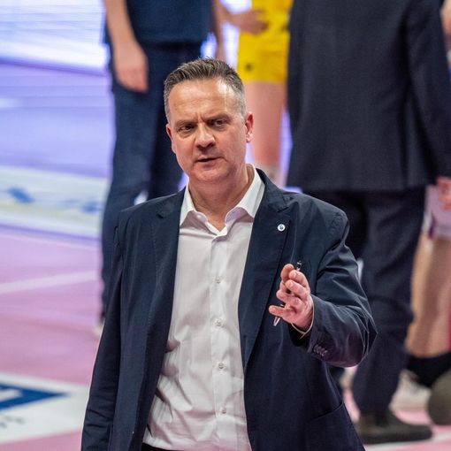 Stefano Micoli è il nuovo allenatore della Honda Olivero S.Bernardo Cuneo Stefano Micoli è il nuovo allenatore della Honda Olivero S.Bernardo Cuneo