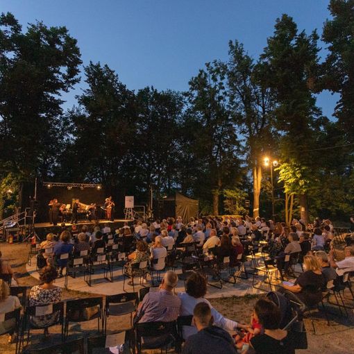 "Ma che muscia Maestro": manifestazione al via ai Giardini della Rocca di Bra "Ma che muscia Maestro": manifestazione al via ai Giardini della Rocca di Bra