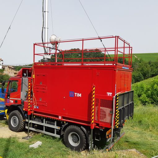TIM potenzia la rete mobile a Barolo in occasione di Collisioni TIM potenzia la rete mobile a Barolo in occasione di Collisioni