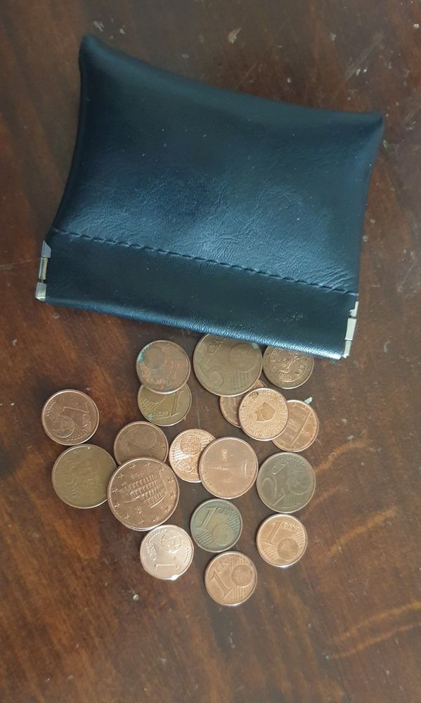 Non accetta i centesimi: addetto alla biglietteria della stazione ferroviaria di Cuneo vìola la legge? Non accetta i centesimi: addetto alla biglietteria della stazione ferroviaria di Cuneo vìola la legge?