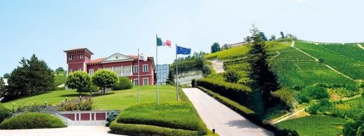 La storica sede della Giordano Vini a Valle Talloria