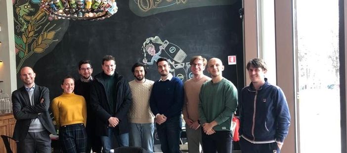 I partecipanti al tavolo "Giovani e Istruzione"