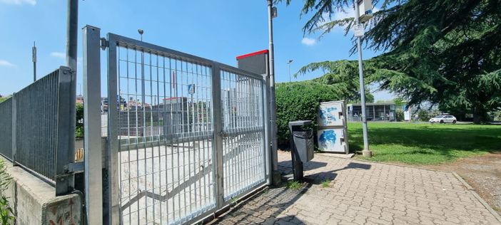 Le cancellate poste agli ingressi dei sottopassaggi ferroviari