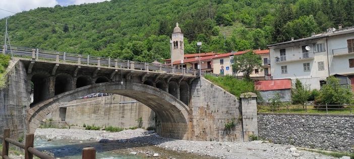 Il ponte di Ponte di Nava oggetto d'interventi Il ponte di Ponte di Nava oggetto d'interventi