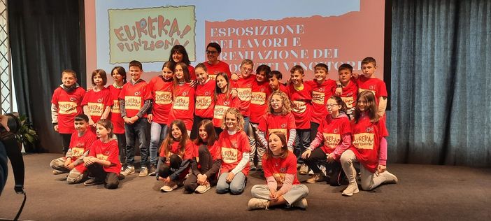 Gli alunni della scuola elementare di Scarnafigi arrivati primi