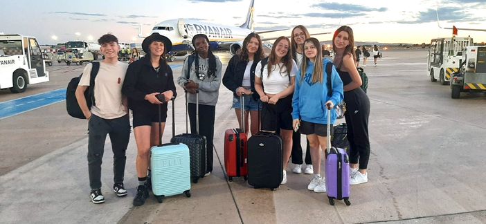 In foto i ragazzi che hanno partecipato all’Erasmus: Samuele Arcuri, Alessia Cagnotto, Francesca Larissa Dragos, Pamela Koceva, Mariama Sylla, Serena Giaretti, Veronica Guerra, Marika Orlando