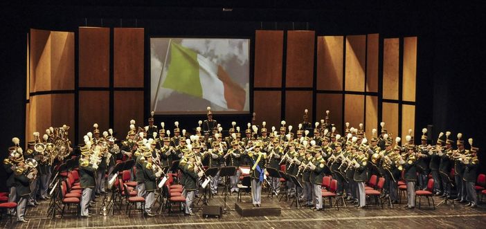 La Banda Musicale della Guardia di Finanza in concerto ad Alba La Banda Musicale della Guardia di Finanza in concerto ad Alba