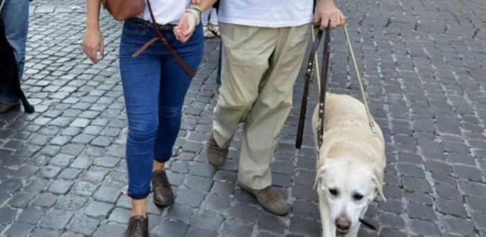 In Piemonte i ciechi e gli ipovedenti in cerca di occupazione sono centinaia. Difficile trovare lavoro se alle difficoltà ordinarie si aggiungono il pregiudizio e la diffidenza