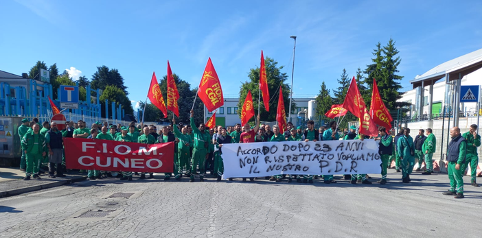 Il presidio tenuto stamane dai lavoratori Il presidio tenuto stamane dai lavoratori