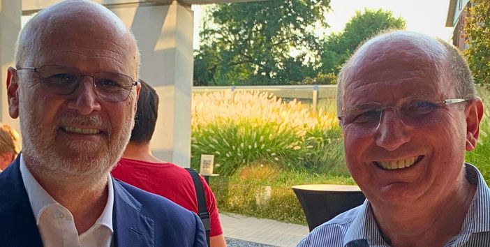 Il direttore di Ascom Bra, Luigi Barbero e il fondatore di Tesisquare, Giuseppe Pacotto Il direttore di Ascom Bra, Luigi Barbero e il fondatore di Tesisquare, Giuseppe Pacotto