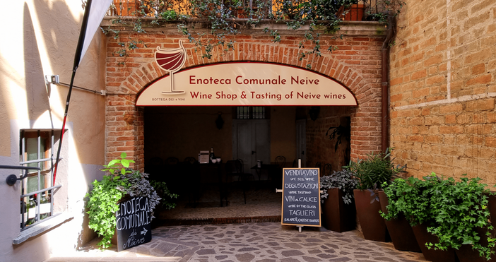 Neive, alla "Bottega dei 4 vini" un calendario di degustazioni alla scoperta del Barbaresco