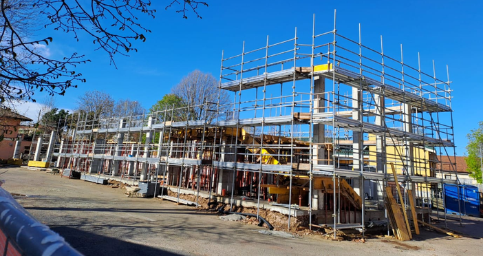 Il cantiere di via Caduti del Lavoro