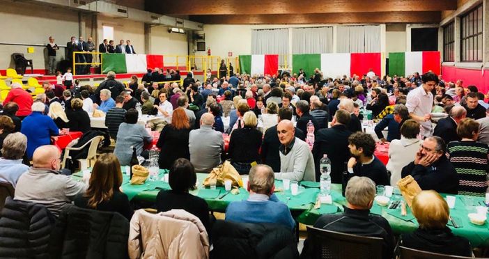 Un momento della cena natalizia tenuta da Forza Italia nei locali della Boccciofila comunale Un momento della cena natalizia tenuta da Forza Italia nei locali della Boccciofila comunale