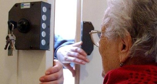 Colpi anche nel Cuneese per la banda dei finti addetti dell'acquedotto che agiva in tutto il Nord Italia