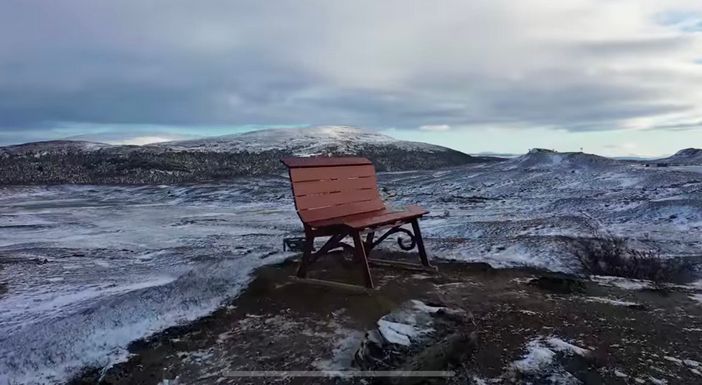 Dalle vigne di Clavesana alla neve della Svezia: prima Big Bench a Tänndalen
