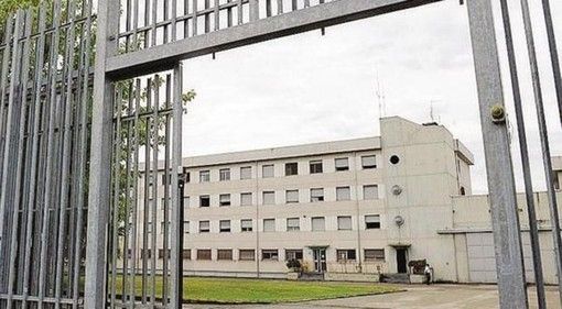 Carceri: dal 20 gennaio, i parenti dei detenuti in visita dovranno esibire il green pass di base Carceri: dal 20 gennaio, i parenti dei detenuti in visita dovranno esibire il green pass di base