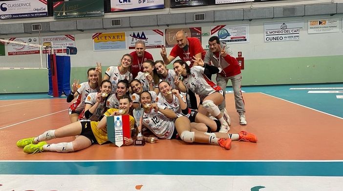 La formazione cuneese dell’Under 18 Rossa, vincitrice del titolo provinciale di categoria La formazione cuneese dell’Under 18 Rossa, vincitrice del titolo provinciale di categoria