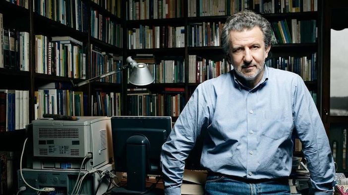 Piergiorgio Odifreddi, ospite a Villa Tornaforti Aragno insieme alla poeta Ilaria Maria d’Urbano Piergiorgio Odifreddi, ospite a Villa Tornaforti Aragno insieme alla poeta Ilaria Maria d’Urbano
