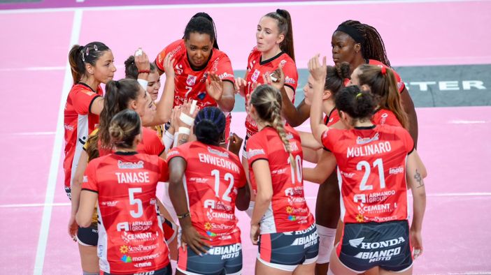 Volley femminile A1: a Cuneo arrivano le vicecampionesse d'Italia dell' Allianz Vero Volley Milano Volley femminile A1: a Cuneo arrivano le vicecampionesse d'Italia dell' Allianz Vero Volley Milano