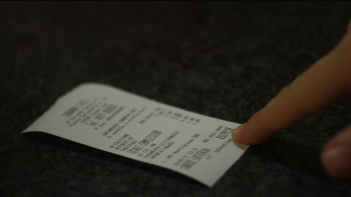 In pochi partecipano, diversi la contestano. Cuneesi ed esercenti divisi sulla lotteria degli scontrini [VIDEO]