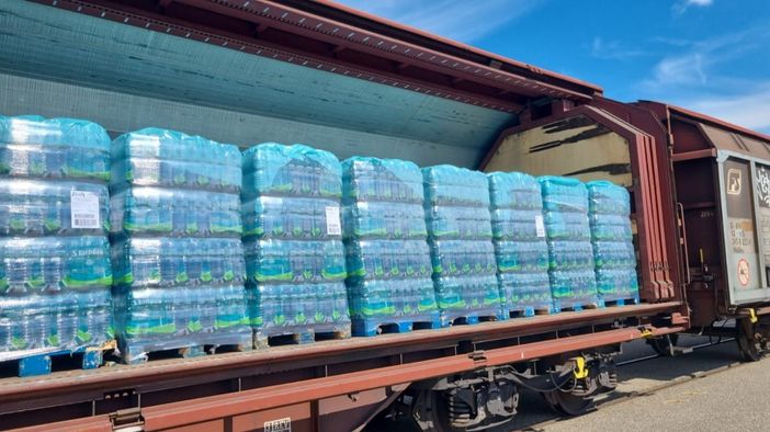 L'acqua S.Bernardo viaggia in treno tra Cuneo e Prato grazie a Polo logistica Fs