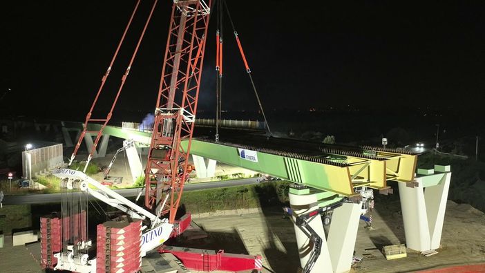 Asti-Cuneo, sul cantiere del viadotto sulla Sp7. Cirio, Gabusi e Bussalino: "Ultimo sforzo prima della consegna alla fine dell’anno" Asti-Cuneo, sul cantiere del viadotto sulla Sp7. Cirio, Gabusi e Bussalino: "Ultimo sforzo prima della consegna alla fine dell’anno"