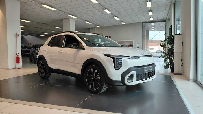 NUOVA KIA STONIC: guidala gratis per due giorni