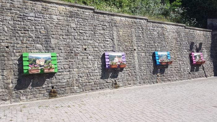 Cossano Belbo, nuovo look per la piazzetta della Posta