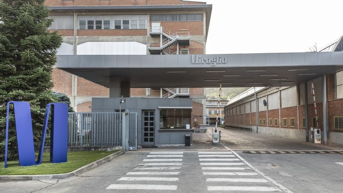 L'ingresso della Miroglio ad Alba (CN)