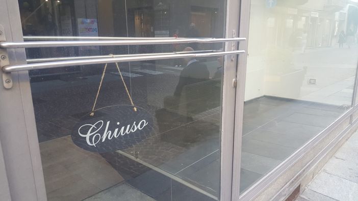 Bra, abbiamo un problema con i negozi sfitti e le serrande abbassate