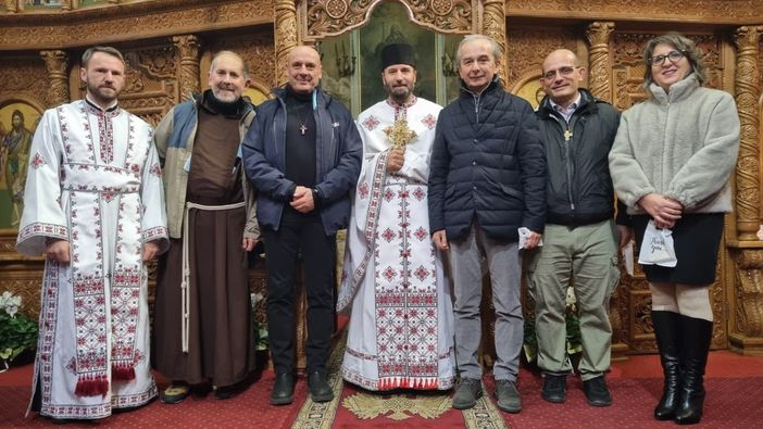 Nelle foto: i momenti della celebrazione