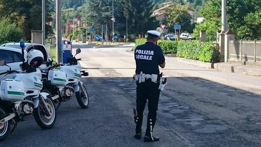 Alta Langa, controlli stradali in aumento: più veicoli senza assicurazione e revisioni irregolari Alta Langa, controlli stradali in aumento: più veicoli senza assicurazione e revisioni irregolari