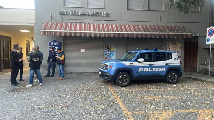 Controlli alla stazione ferroviaria di Alba (archivio)