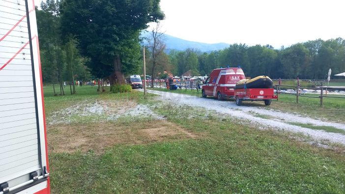 Ieri la tragedia nel laghetto dell'area verde