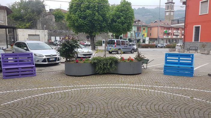 Nuovo look per Piazza Calleri a Cossano Belbo Nuovo look per Piazza Calleri a Cossano Belbo
