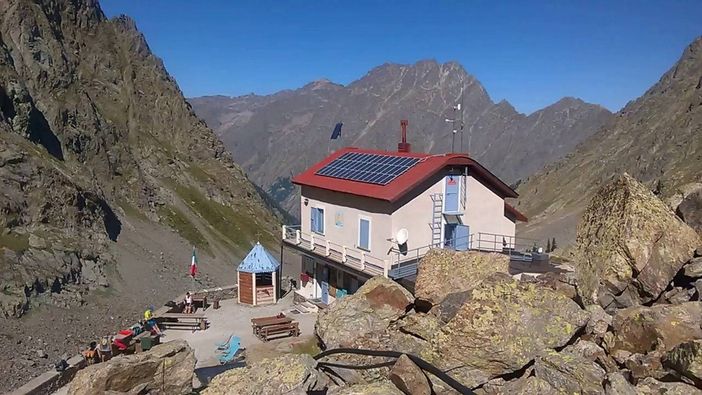 Manutenzione di sentieri, rifugi e bivacchi: dalla Regione 50mila euro per nuovi interventi con il Cai Manutenzione di sentieri, rifugi e bivacchi: dalla Regione 50mila euro per nuovi interventi con il Cai