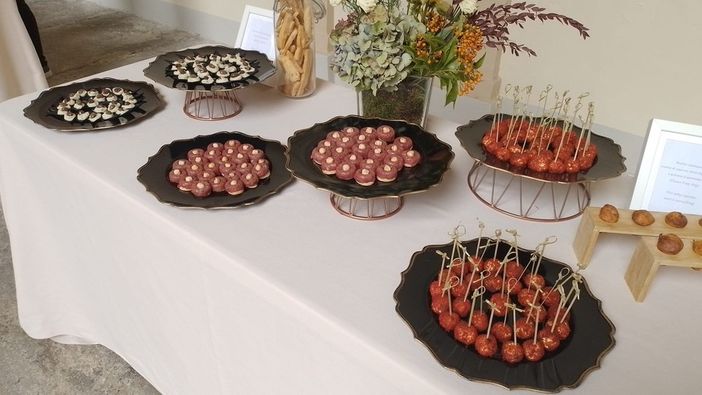 Dal rocher cremoso di caprino al barattolo con insalata langarola: ecco il pranzo dei Governatori all'Italia delle Regioni [FOTO]