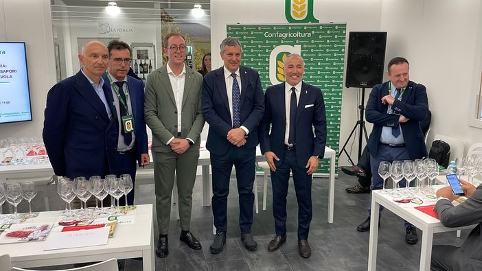 I vini eroici e la carne piemontese raccontano la Granda al pubblico del Vinitaly [FOTO E VIDEO]