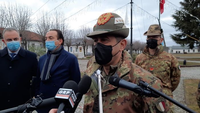 Il generale Figliuolo alla Caserma Vian di Cuneo