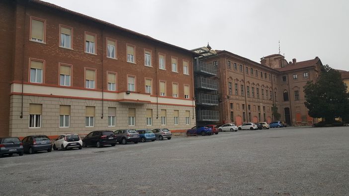 Bra: "Oltre alla gratitudine, un desiderio: che i nostri ragazzi a settembre possano tornare finalmente a scuola"