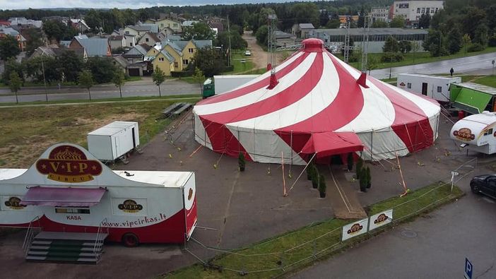Un tendone da circo da 500 posti per dare spazio alla magia del circo e dell'arte: Fuma che 'nduma lancia un crowdfunding Un tendone da circo da 500 posti per dare spazio alla magia del circo e dell'arte: Fuma che 'nduma lancia un crowdfunding