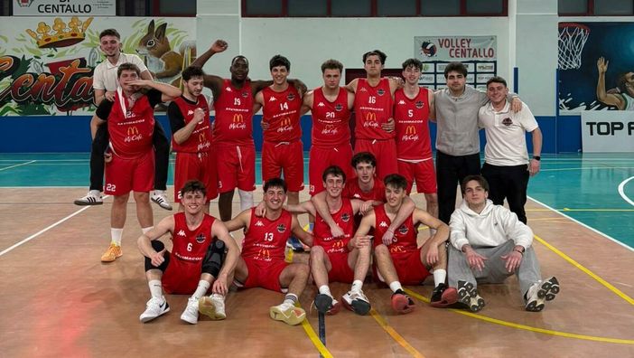 BASKET / Savimacos demolisce Centallo e si prepara allo spareggio decisivo per il titolo