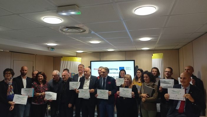 A Mentone presentato il progetto “RivierALP”: percorsi ciclabili e a piedi tra le Alpi e il mare A Mentone presentato il progetto “RivierALP”: percorsi ciclabili e a piedi tra le Alpi e il mare