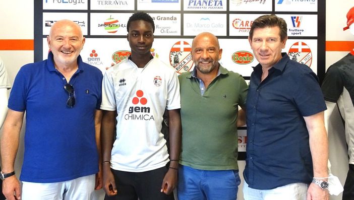 Promozione: Busca, arriva il giovane Adama Samake
