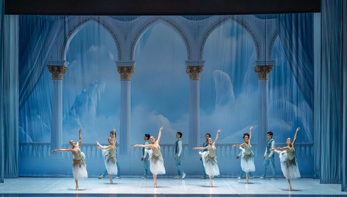 Al teatro di Alba va in scena “Lo Schiaccianoci” tra Art Déco e magia fiabesca Al teatro di Alba va in scena “Lo Schiaccianoci” tra Art Déco e magia fiabesca