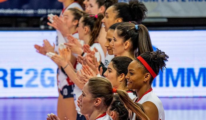 (foto - pagina fb volley bergamo 1991)