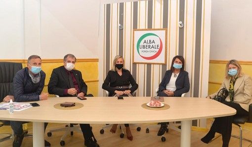 Da “Alba liberale” a “Voce libera”: partono le manovre per il dopo Forza Italia