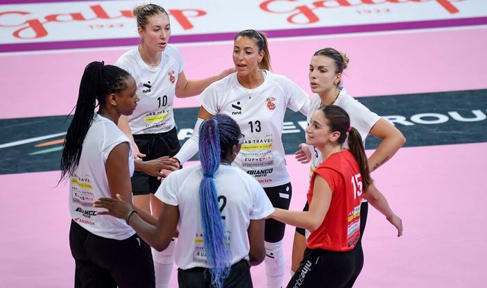 Per la Cuneo Granda Volley sabato 23 settembre un nuovo test al Pala Bus Company con la Wash4Green Pinerolo (credito Danilo Ninotto) Per la Cuneo Granda Volley sabato 23 settembre un nuovo test al Pala Bus Company con la Wash4Green Pinerolo (credito Danilo Ninotto)